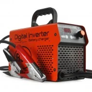 Invertorová auto nabíjačka 12V/24V s podporou štartu M82498