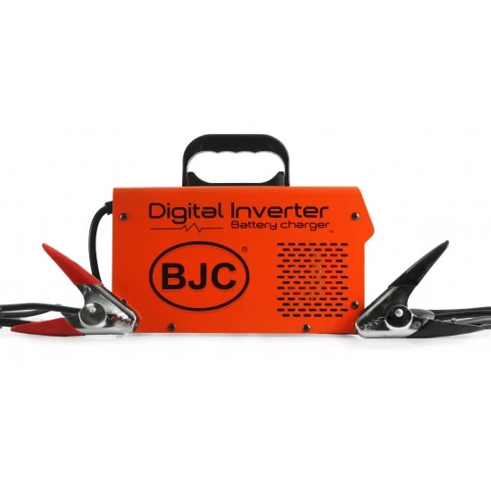 Invertorová auto nabíjačka 12V/24V s podporou štartu M82498