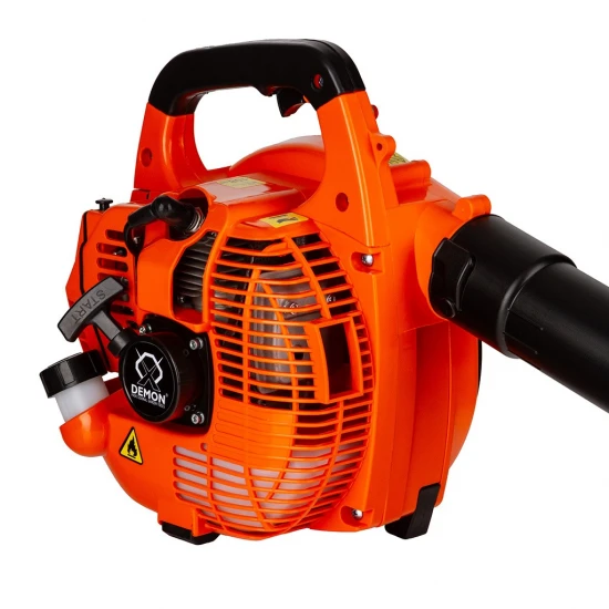Benzínový fúkar na lístie Demon M88170