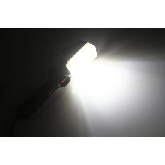 Pracovné LED svietidlo 230V 25 LED s magnetom a hákom M82735