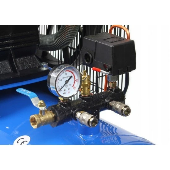 Kompresor 200 litrový 2 piestový 400V M80682A